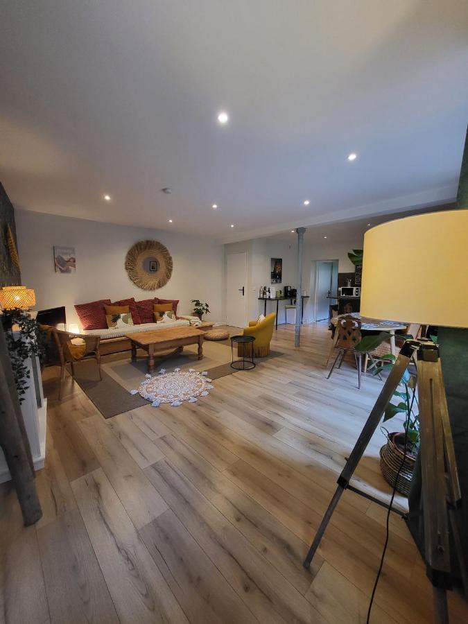 Meubles De Tourisme Griotte Et Cannelle Apartment Bergbieten Room photo